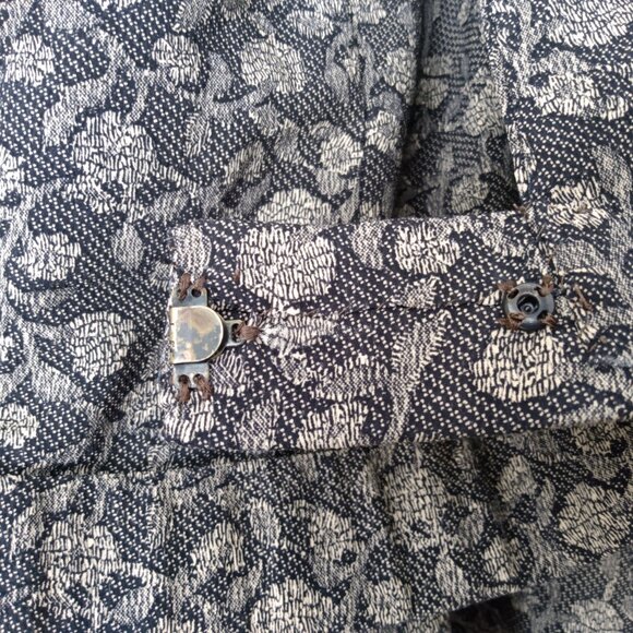 Vintage Amish Mennonite Cape Dress 41.5"B 35"W Detachable Vest - Picture 8 of 9